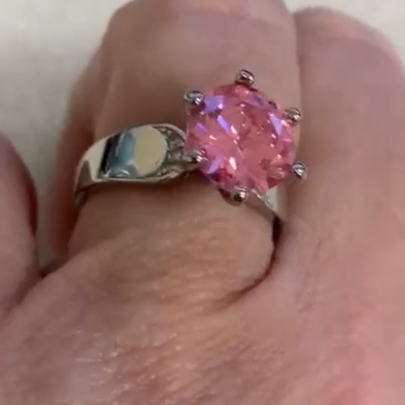 Glamorous Pink Topaz, Lab created, Cubic Zirconia Silver Luxury Ring Size 7 - Picture 4 of 5